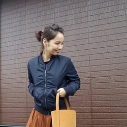 ガーリーからモードまで♪ テイスト問わずの「靴下×パンプス」秋コーデ4選