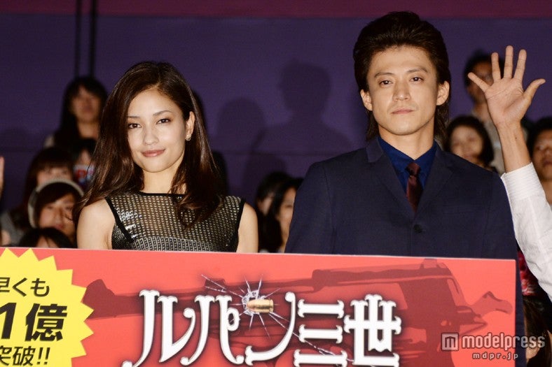 黒木メイサ、小栗旬と「2人だけだと寂しい」