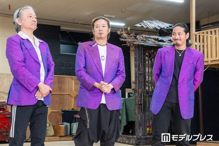 駒田一・東山義久・桐山照史(C)モデルプレス