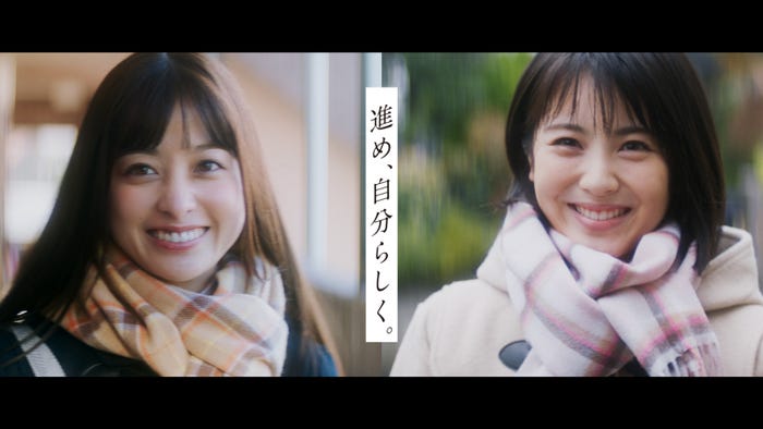 橋本環奈、浜辺美波(提供写真)