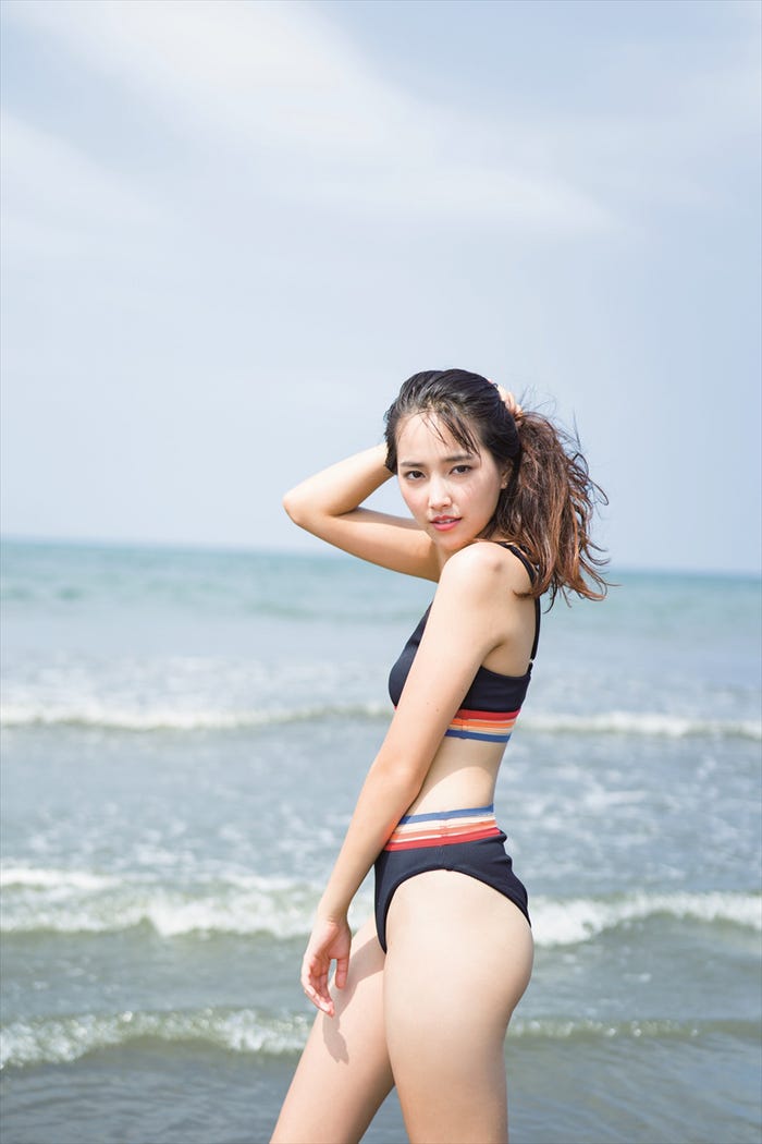 春花ファースト写真集『DRIVE』 撮影:武田真由子 ワニブックス刊