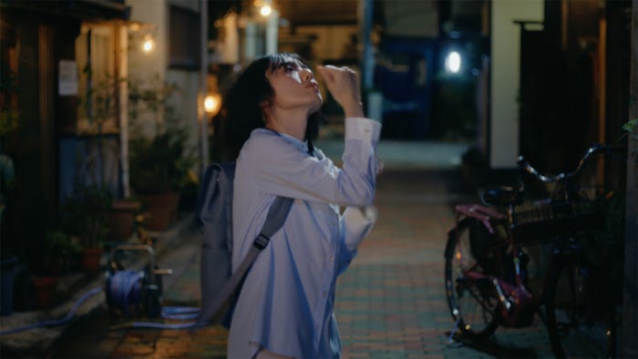 藤吉夏鈴「ほろよい」新WEBムービー「ほめられた」篇(提供写真)