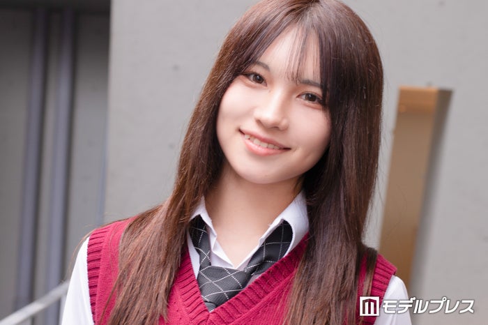 「今日好き」榊原樹里（じゅり）、短めトップスでへそピアス披露「美少女降臨してる」「ウエスト綺麗」の声