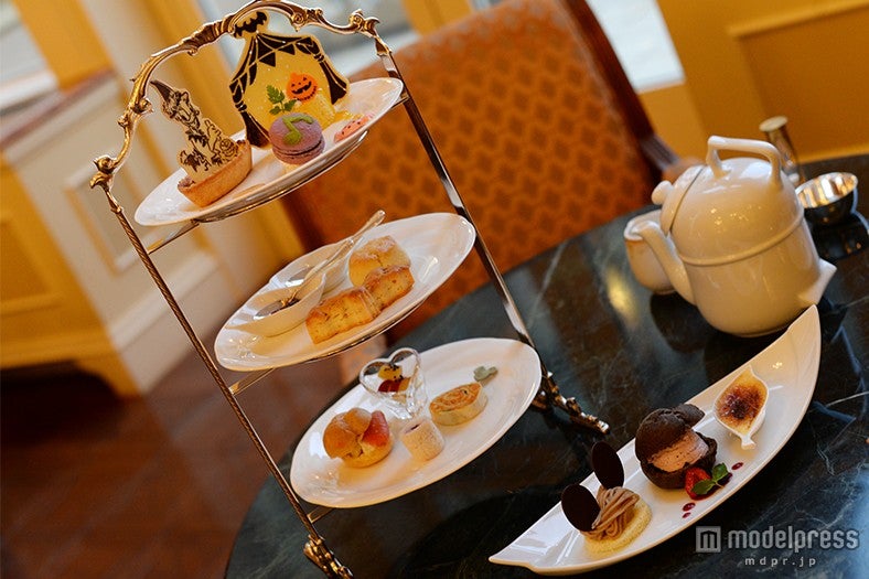 ディズニー、ハロウィーン限定“デザートメドレー”＜試食レポ＞