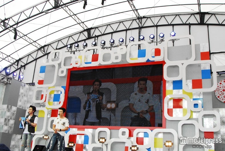 SUPER JUNIOR DONGHAE＆EUNHYUK「めざましライブ」の模様