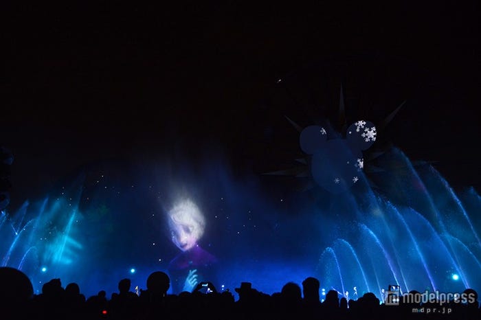 新エンターテイメント「ワールド・オブ・カラー:セレブレイト!ワンダフル・ワールド・オブ・ウォルト・ディズニー」