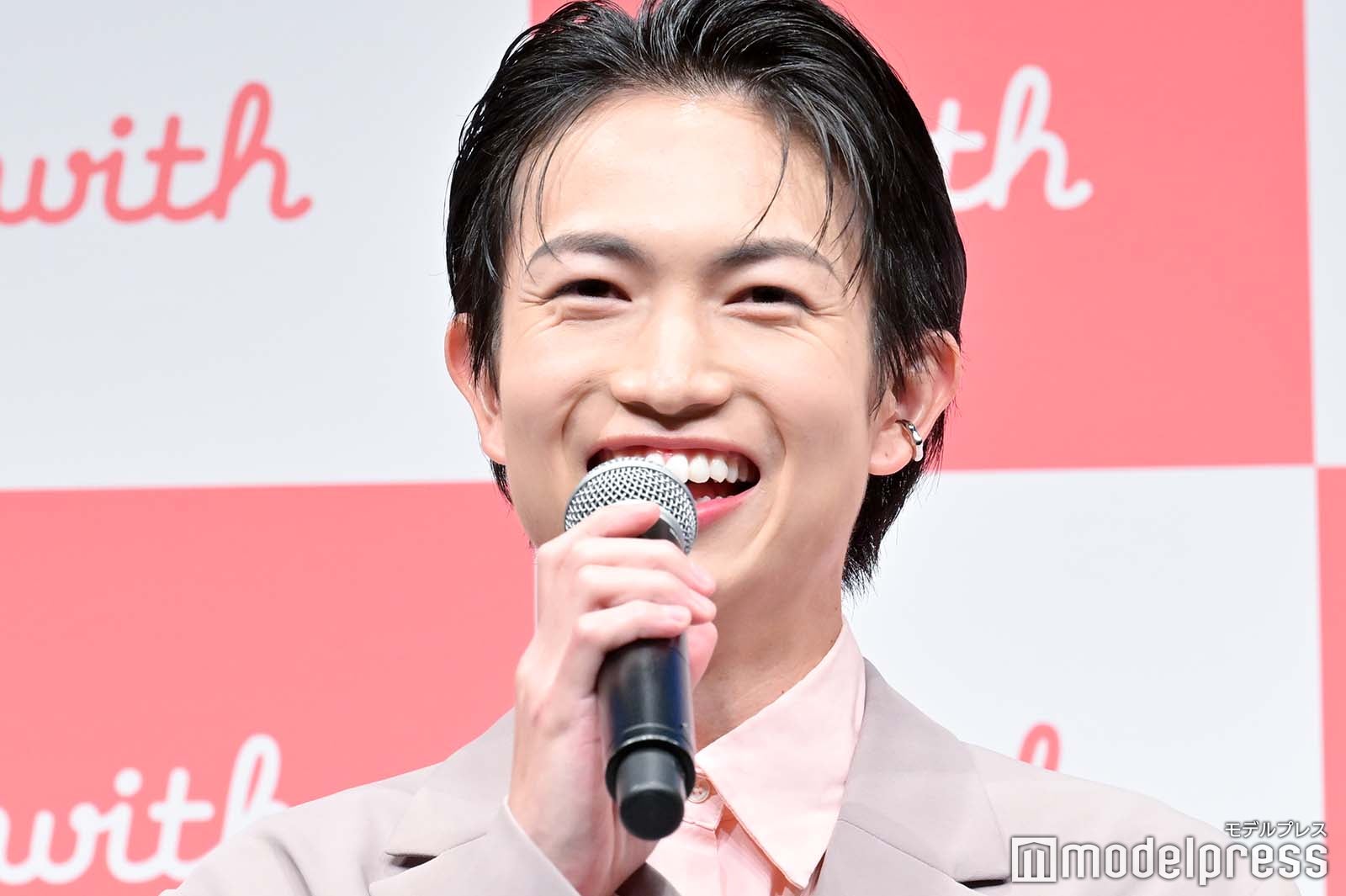 綱啓永（C）モデルプレス