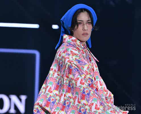 少年忍者ヴァサイェガ渉、ランウェイにシークレット登場 ボリュームたっぷりセットアップ姿【TGC2025S/S】