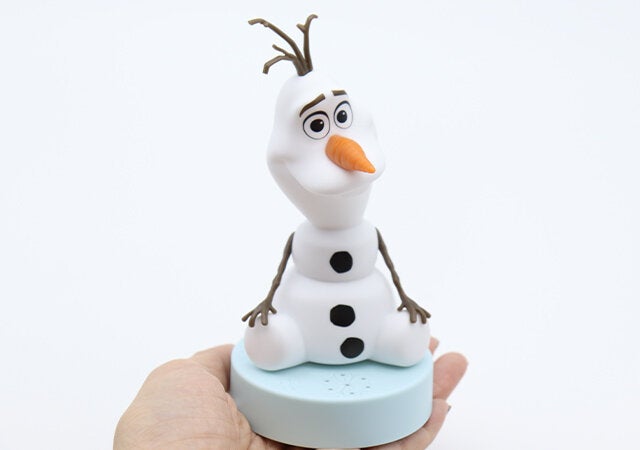 アナと雪の女王」オラフのお部屋ライトが可愛すぎ 「あの名言」が