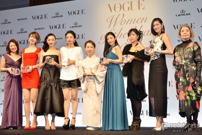 「VOGUE JAPAN Women of the Year 2013」受賞者たち(左から)佐藤真海、スプツニ子!福島リラ、満島ひかり、八千草薫、壇蜜、大久保佳代子、CHIHARU、樹木希林