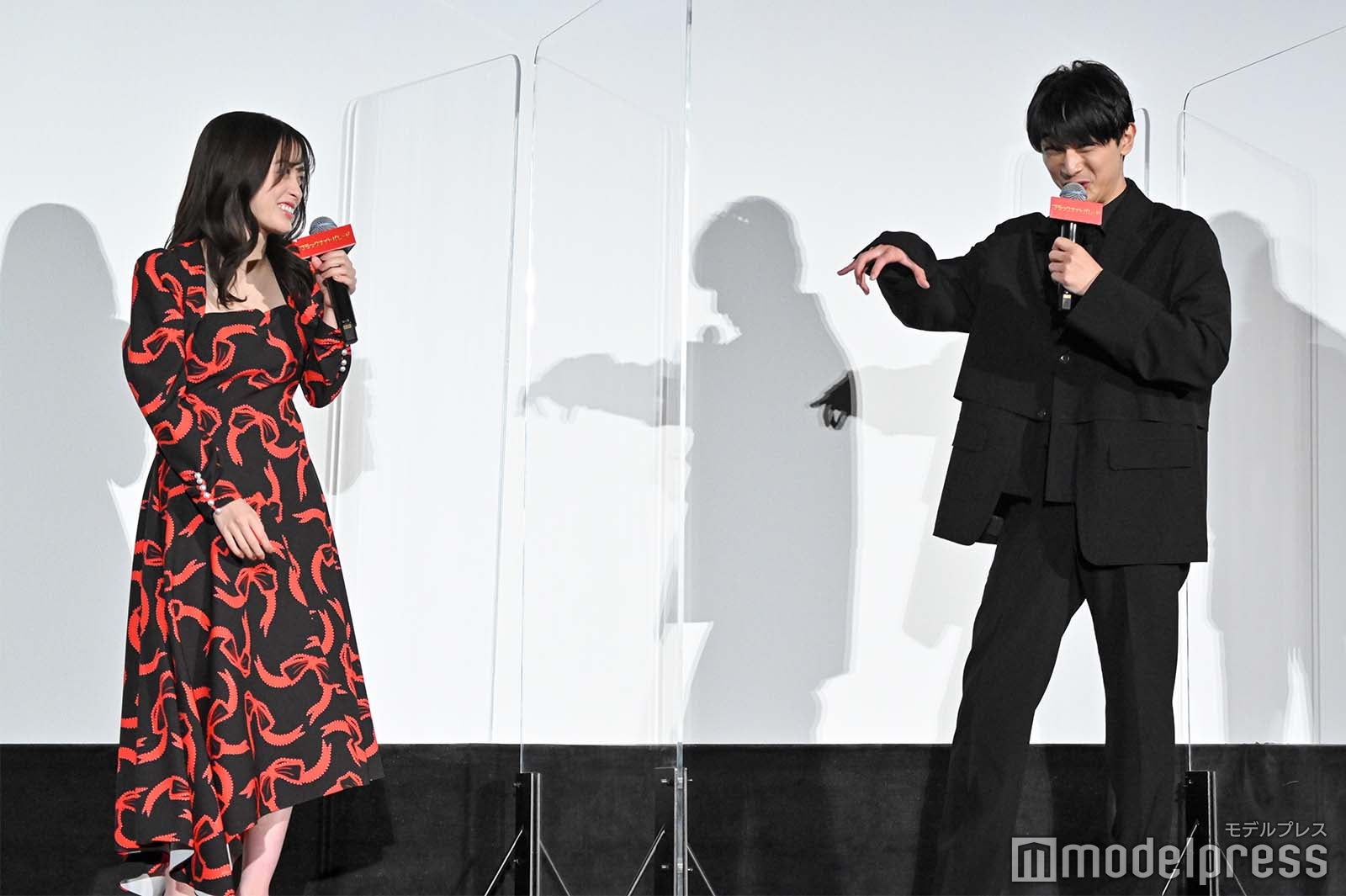 橋本環奈、吉沢亮 （C）モデルプレス