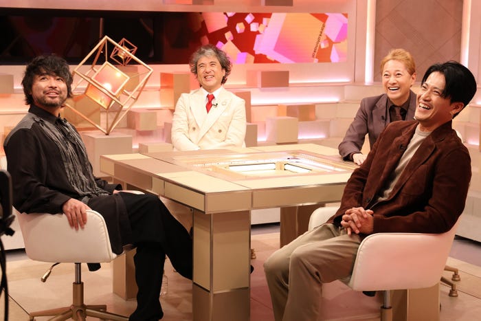 (左から)山田孝之、ムロツヨシ、中居正広、小栗旬