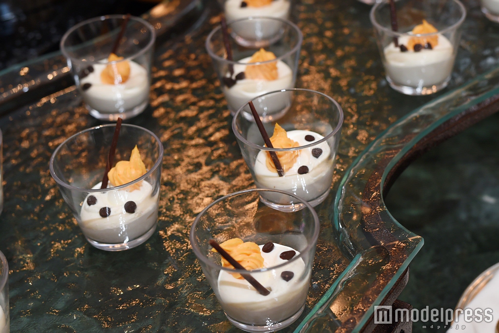 オラフをイメージした「豆乳ムースとキャロットクリーム」（C）モデルプレス