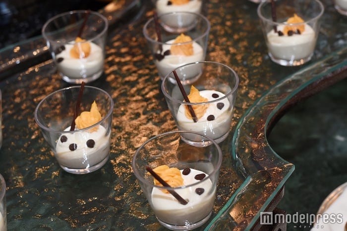 オラフをイメージした「豆乳ムースとキャロットクリーム」(C)モデルプレス