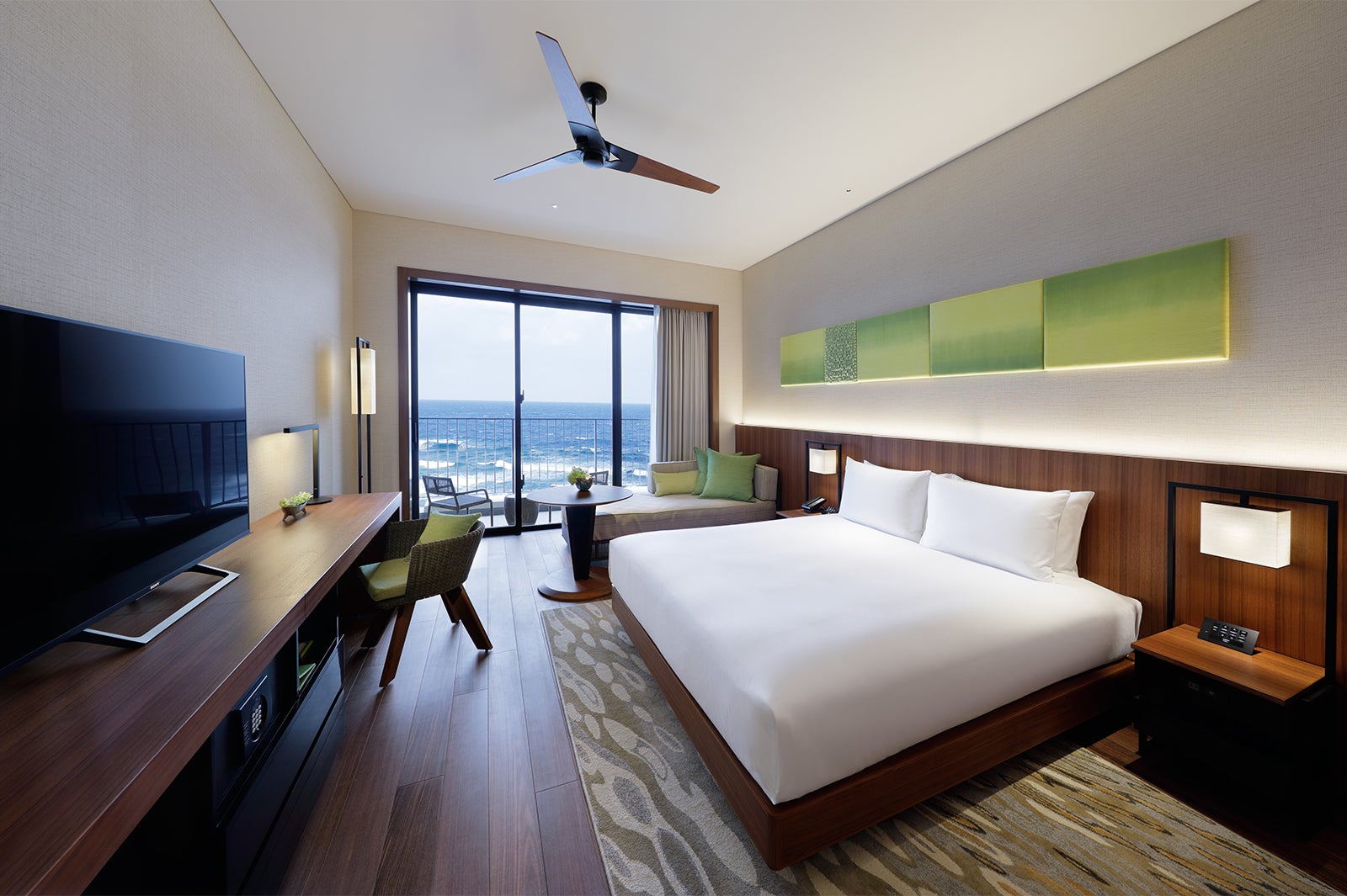 スタンダードルーム（キング）瀬良垣島内 「ザ・アイランド」／画像提供：ハイアット ホテルズ アンド リゾーツ