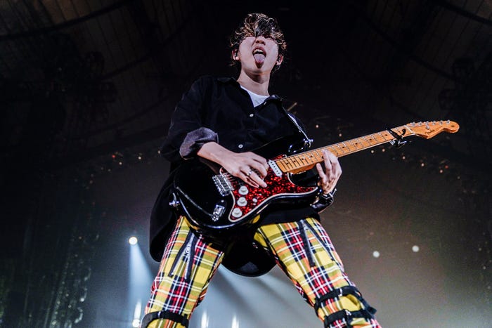 Mrs. GREEN APPLE「ARENA TOUR /エデンの園」/撮影:上飯坂一