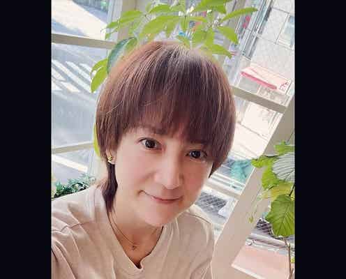 鈴木蘭々「何十年ぶりに」人気タレントと共演で2ショット「相変わらず小さくて可愛い」