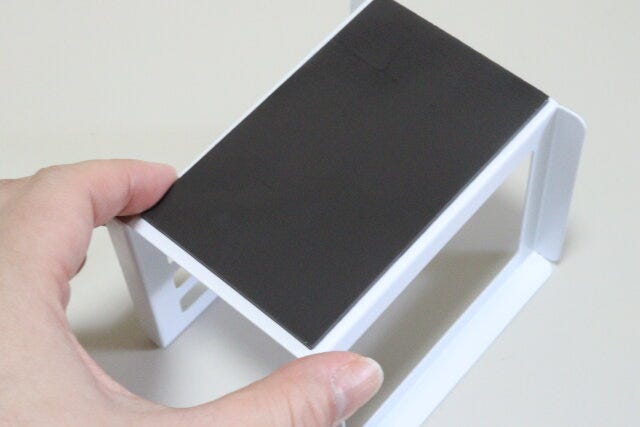 スタンダードプロダクツ マグネット浴室セットホルダー スタンダードプロダクツのマグネット浴室セットホルダーの背面