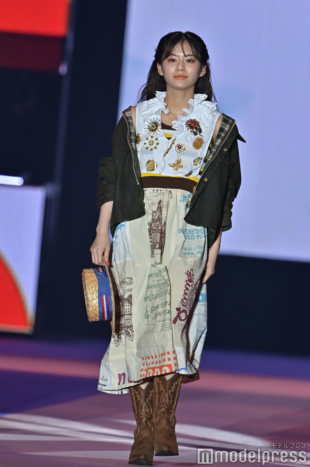 （C）モデルプレス