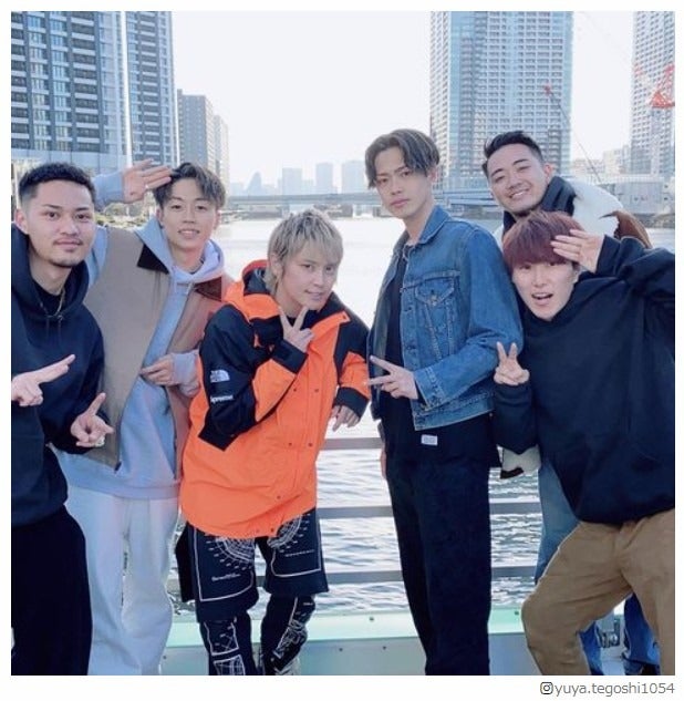 手越祐也、“10歳下”若手YouTuberコムドットとコラボ「並んでも違和感ない」と話題