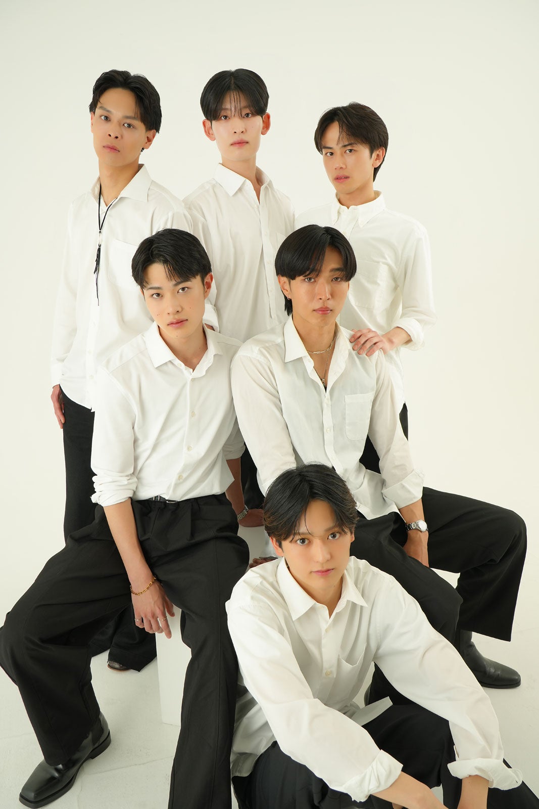 「青山コンテスト2026」ミスターファイナリスト／左上から時計回りに：中野友斗、星野陸、齊藤伶央、橋本大凱、山田直斗、金子大輝（提供写真）