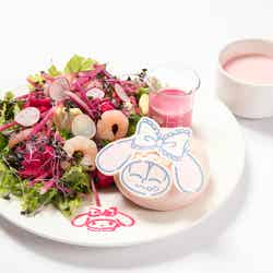 トド松×マイメロディ女子力◇(◇=はハート)UPアボカドサラダプレート¥1,580(税抜)(C)1976,1979,1984,1988,1996,2017 SANRIO CO.,LTD.