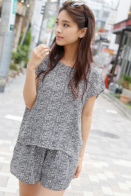 幾何学柄セットアップ「coca」4,990円（税込）