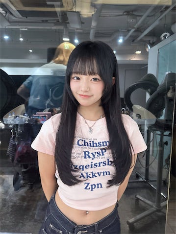 14歳JCインフルエンサー・なな、へそピ輝くイメチェン姿に「似合いすぎ」「大人っぽくなってる」