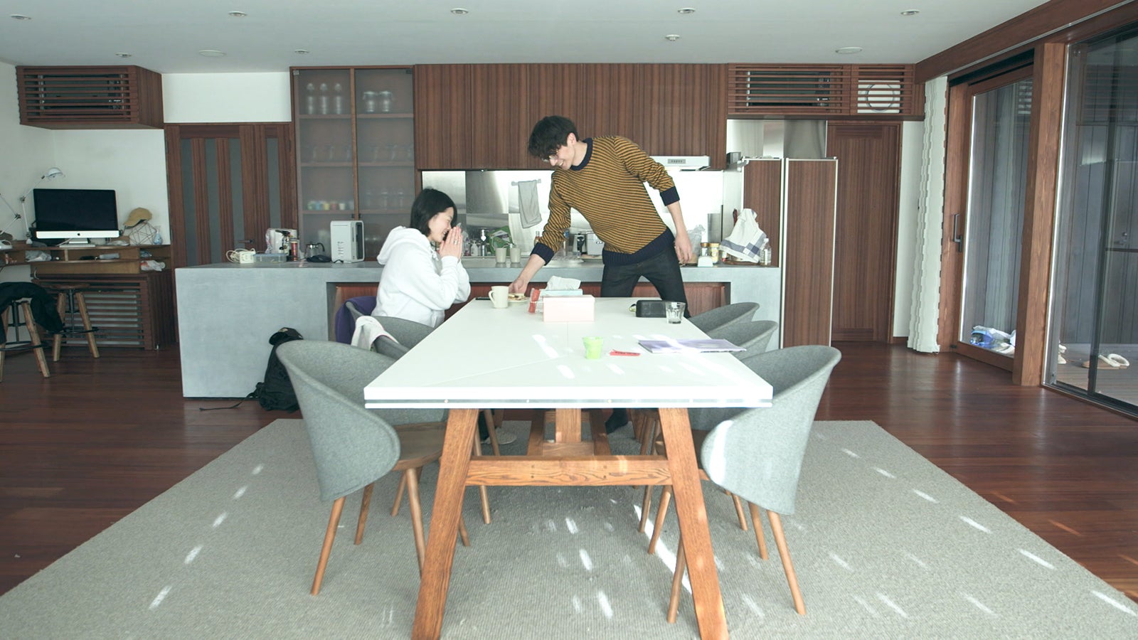 デートの朝、つば冴に朝食を用意する至恩「TERRACE HOUSE OPENING NEW DOORS」9th WEEK（C）フジテレビ／イースト・エンタテインメント