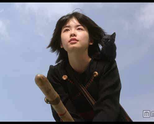 実写版「魔女の宅急便」、黒猫・ジジ役を発表 キキとの2ショットも初公開