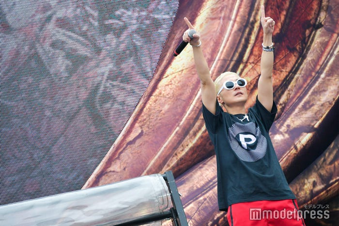 VERBAL (C)モデルプレス