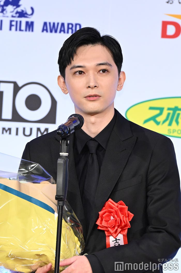 吉沢亮(C)モデルプレス