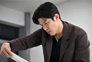 放送休止「リブート」が考察動画→さらり3話セリフが伏線か 松ケンぶっこみを鈴木が制止「ヒントになり得る」