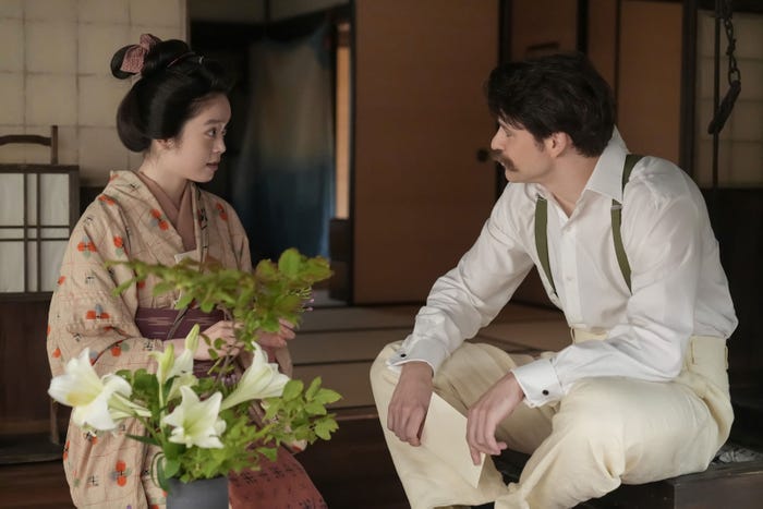 高石あかり、トミー・バストウ「ばけばけ」第39話(C)NHK