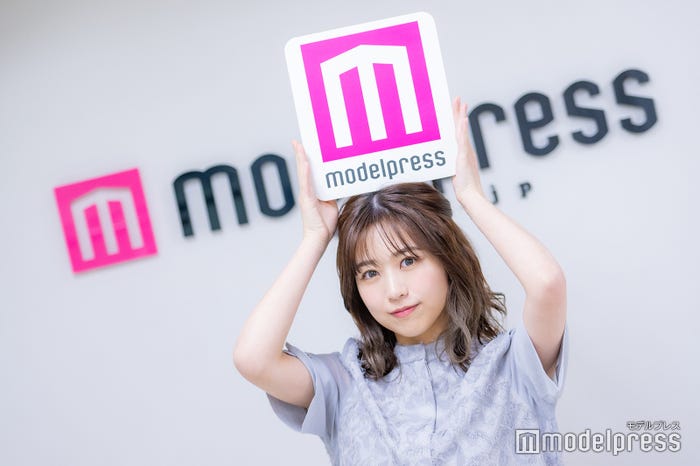 篠崎彩奈(C)モデルプレス