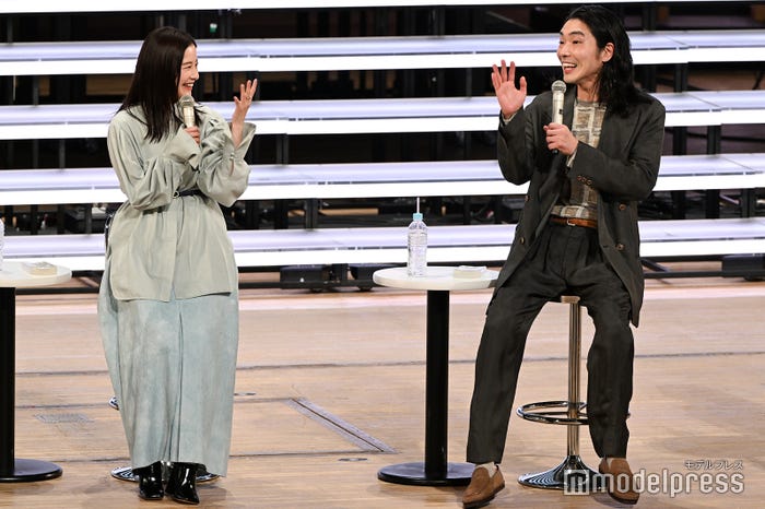 吉高由里子、柄本佑(C)モデルプレス