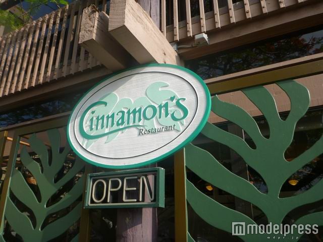ロコも通う人気店「Cinnamon’s（シナモンズ）」／画像提供：JTBワールドバケーションズ