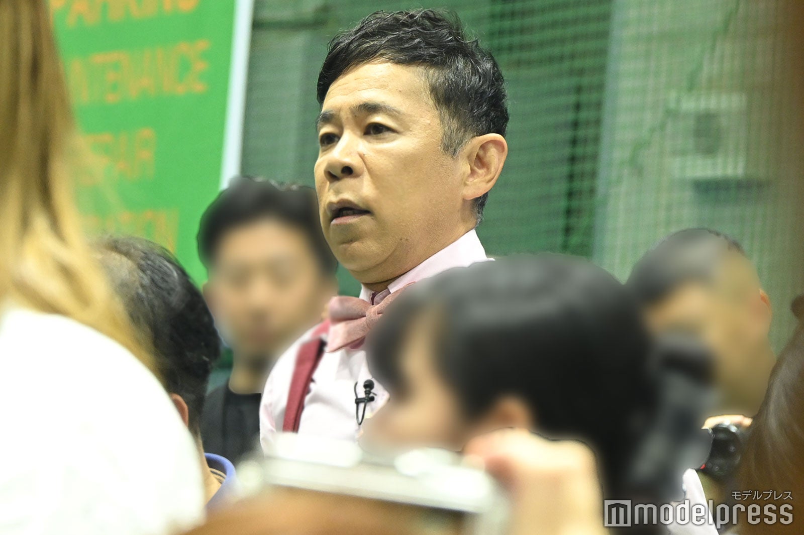 ナイナイ岡村「SMTOWN」記者会見に紛れ込む 東方神起ユンホに質問