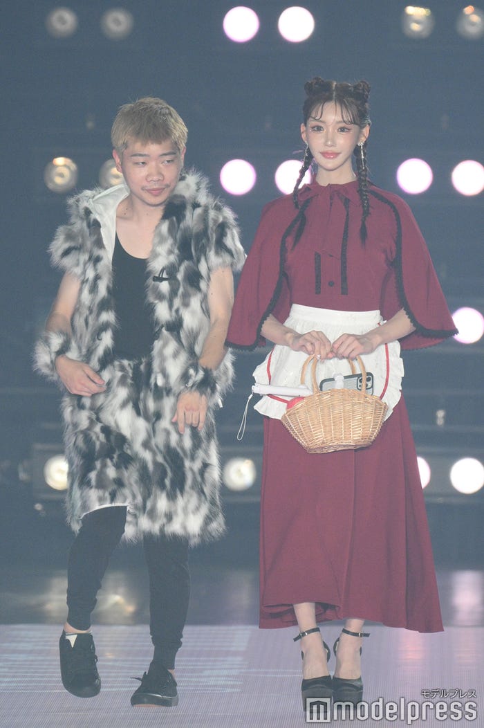 ヒロック、明日花キララ(C)モデルプレス