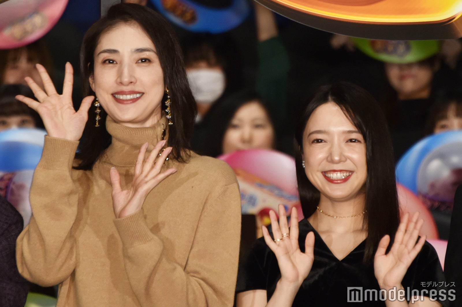 初共演となった天海祐希＆上白石萌音（C）モデルプレス
