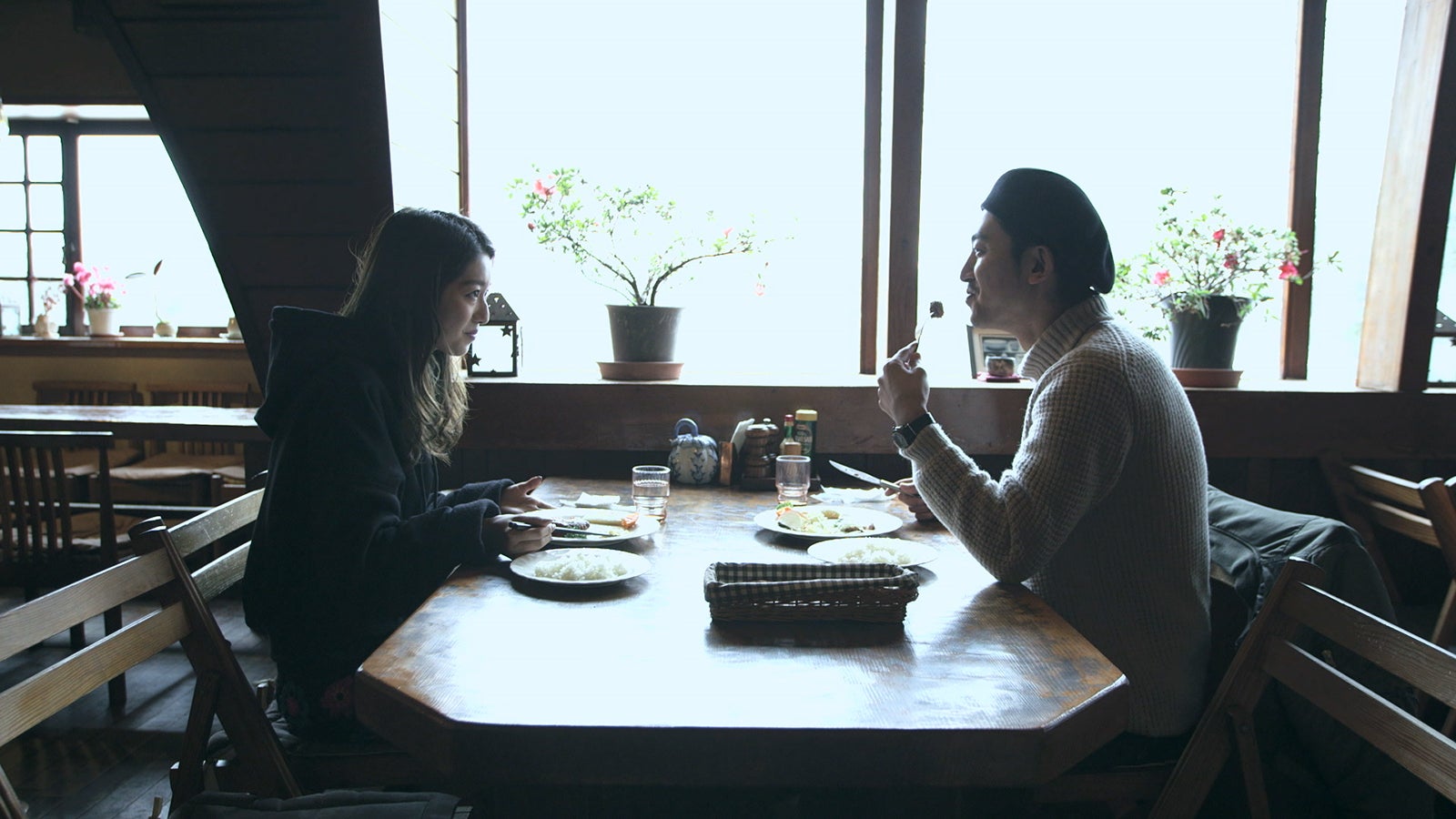 安未、翔平がランチデートへ 「TERRACE HOUSE OPENING NEW DOORS」15h WEEK（C）フジテレビ／イースト・エンタテインメント