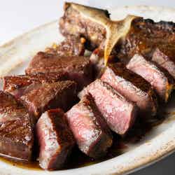 ベンジャミン ステーキハウス 東京ガーデンテラス紀尾井町/画像提供:オーイズミフーズ