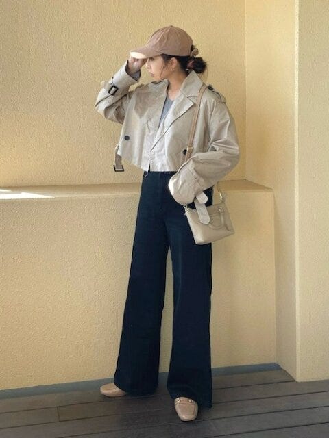 デニムパンツ　コーデ　秋