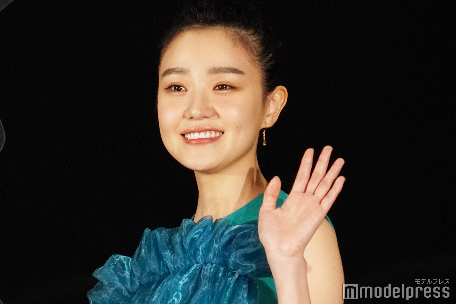 奈緒（C）モデルプレス