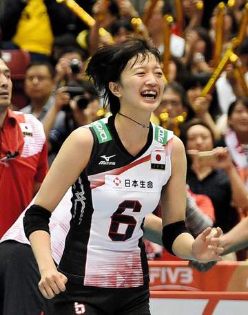 元バレー女子日本代表の鍋谷友理枝さん「この度、第一子を出産いたしました！」と報告 「出産は命がけというのを身をもって実感」