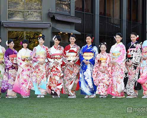 武井咲、剛力彩芽らオスカー美女11人が晴れ着姿で華やか集結