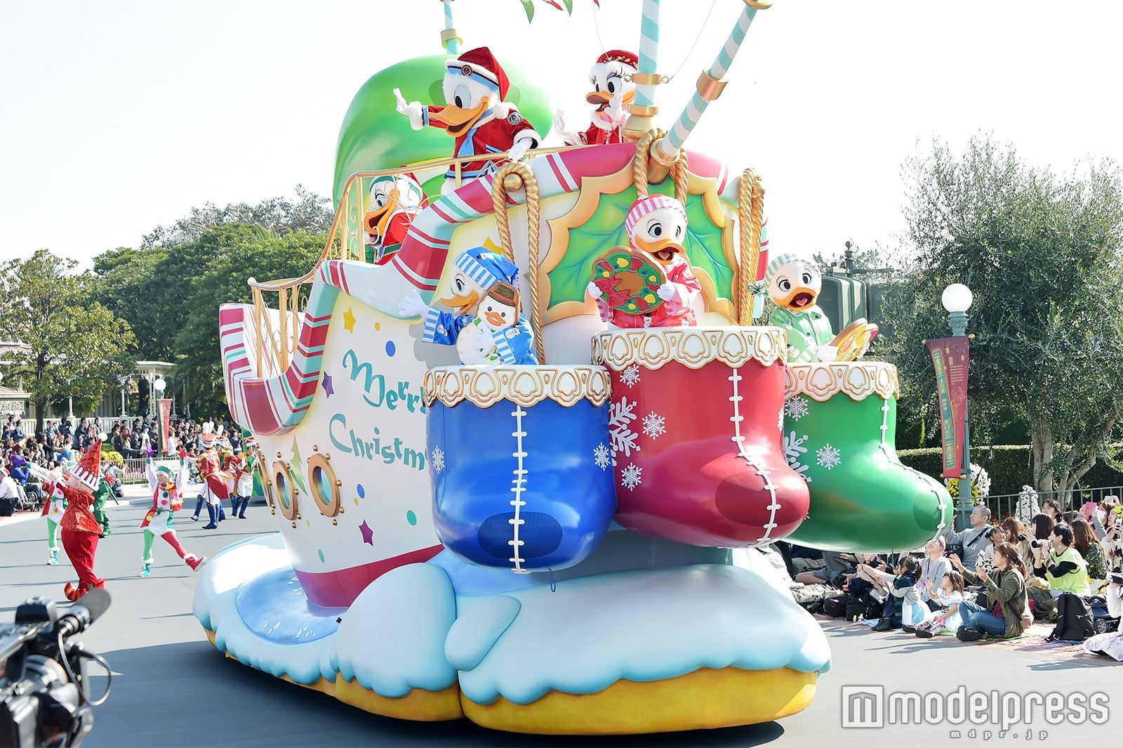 パレード「ディズニー・クリスマス・ストーリーズ」（C）モデルプレス（C）Disney