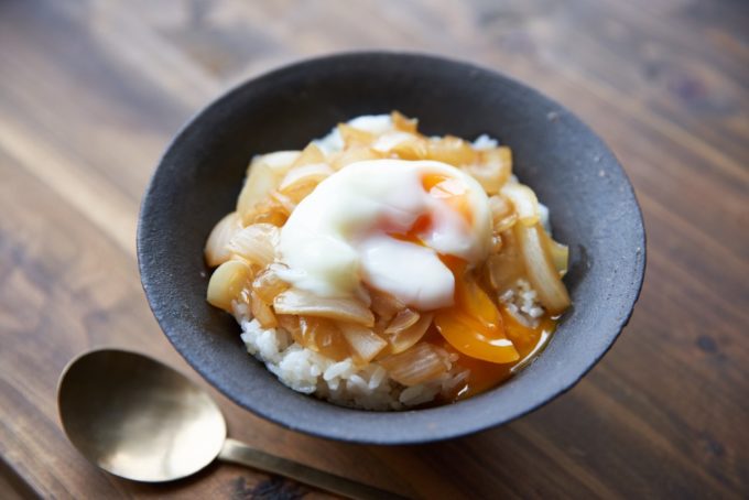 シンプル調理で驚きの美味しさ 旬の新玉ねぎの大量消費 簡単レシピ2品 モデルプレス