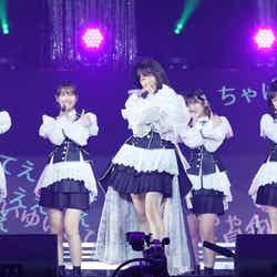 「峯岸みなみ卒業コンサート～桜の咲かない春はない～」（C）AKB48