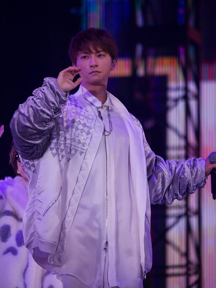 AAA與真司郎「AAA DOME TOUR 2018 COLOR A LIFE」大阪公演(C)川田洋司 (mosa inc.), 小境勝己, 佐藤薫